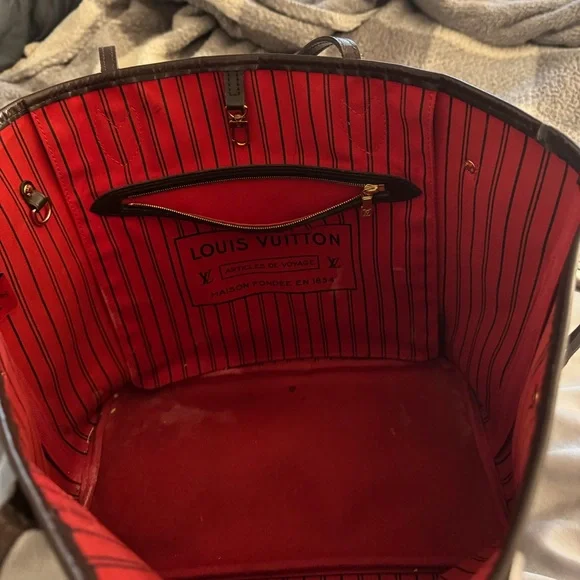 Louis Vuitton Brown Checkered Tote with new wallet - Picture 2 of 9